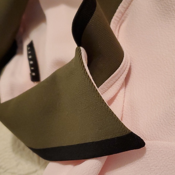 🍒Sisley Top - Picture 3 of 17